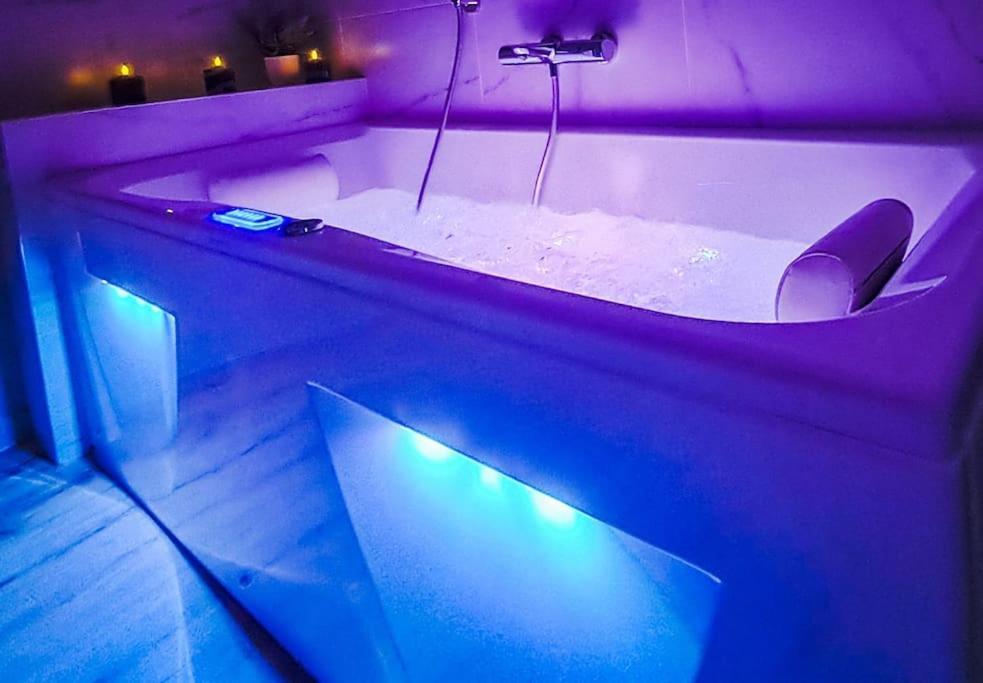 La Sublime Love House Briey Екстер'єр фото